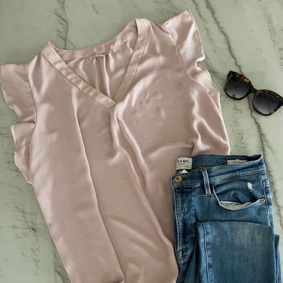 Philosophy Light Pink Flowy Dressy V-Neck Shirt Ruffle Short Sleeves - Picture 1 of 8